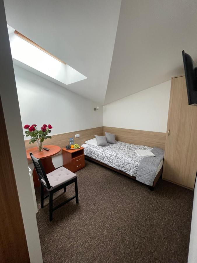 Hotelik Gold Raszyn Exterior photo